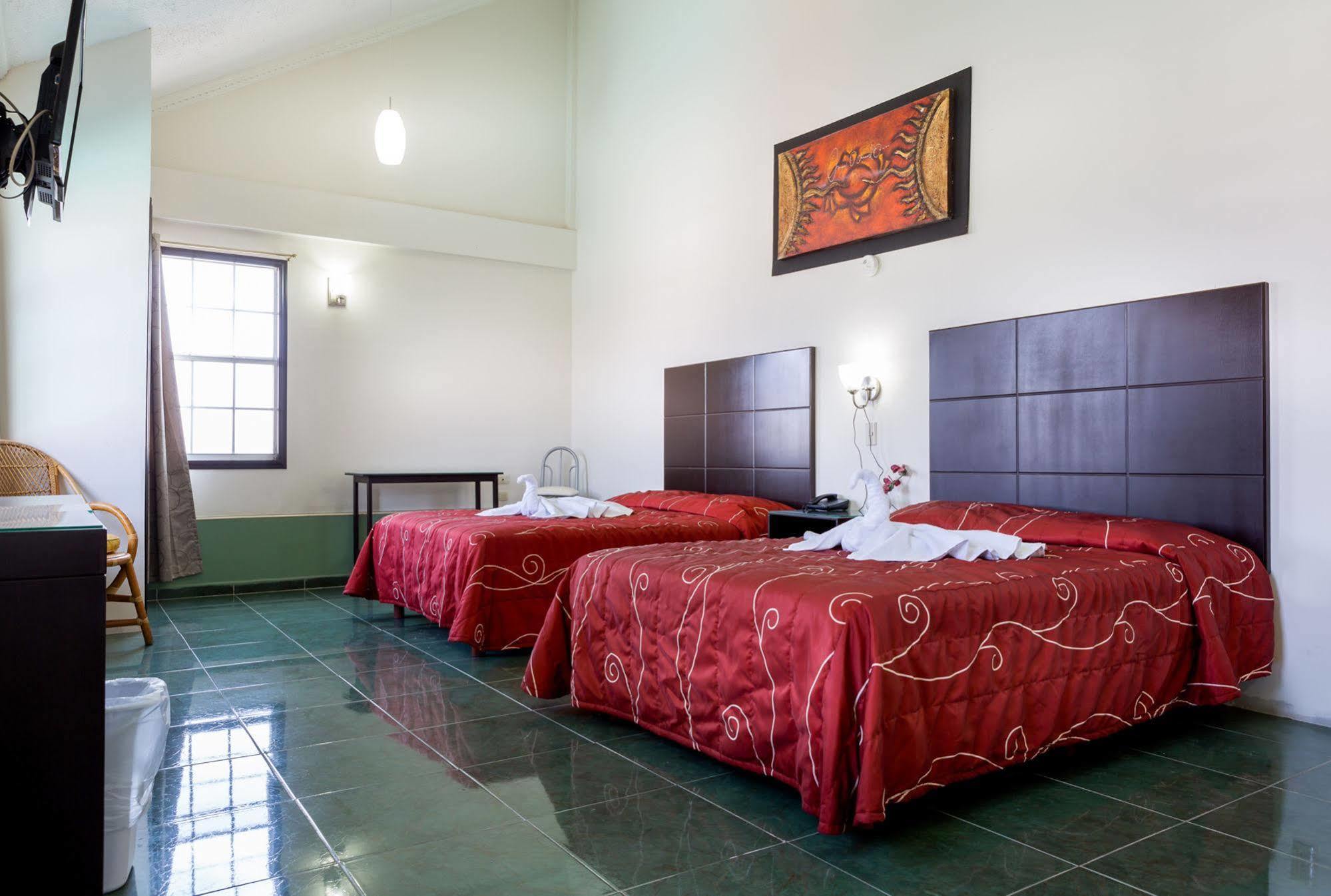 Hotel Raldos Inn Salamanca Bagian luar foto